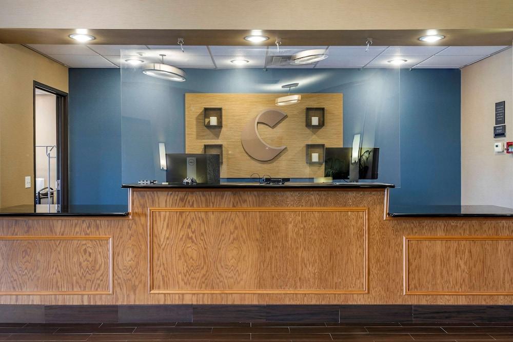 Comfort Inn & Suites Greenville I-70 — hotel in Greenville