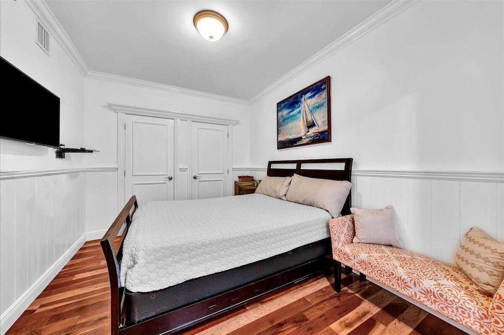 South City Suites — hotel in Hallandale Beach