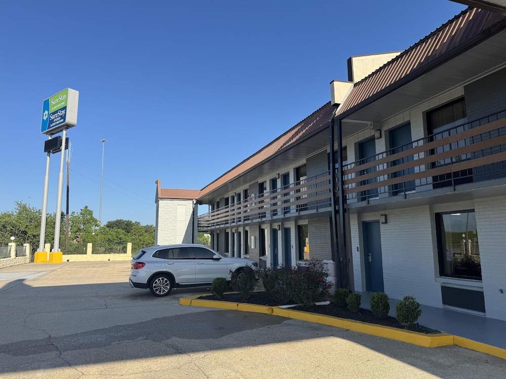 SureStay Studio by Best Western Gonzales